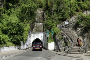 Sendall Tunnel und Aufgang zum Fort George