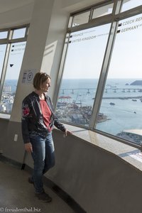 Anne auf dem Busan Tower