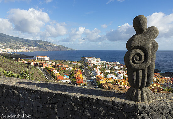 Aussicht über den Badeort Los Cancajos auf La Palma