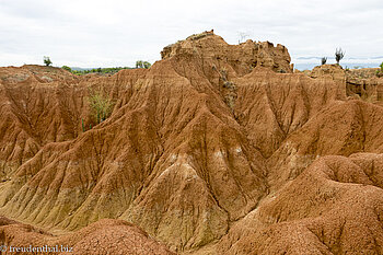 Im Labyrinth der Steinformationen der Tatacoa-Wüste
