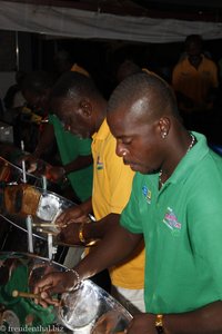 Steelband Trommler