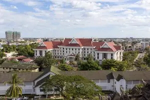 Aussicht vom Patuxay Monument über Vientiane