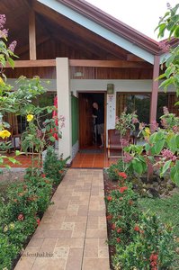 Der Weg zu unserem Bungalow bei La Fortuna