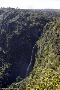 Rivière Noire Falls