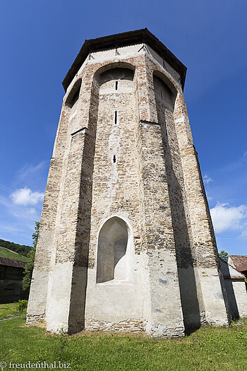 Der Kirchturm von Wurmloch