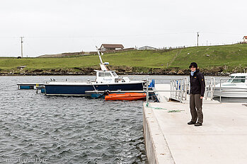 Anne am Kai bei Bridge End auf der Halbinsel Burra