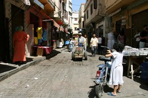 Klamotten, Lederwaren, Koffer ... in Casablanca