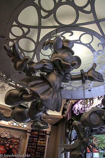 schwebende Mini-Maus im Disney-Store Paris