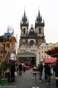 Blick vom Rathaus zur Teyn-Kirche