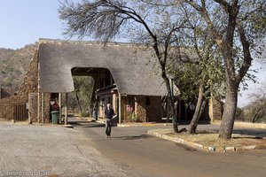 Bakubung Gate - Eingang zum Nationalpark Pilanesberg