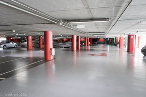 noch nie vorher stand unser Auto in solch sauberem Parkhaus