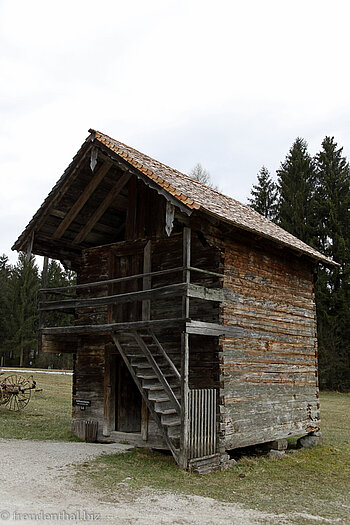 Kellbauern-Getreidekasten aus dem Tennengau, 1788