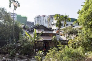 Blick aus dem Circle Line Train auf Yangon