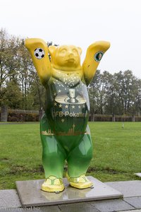 Bär beim Berliner Olympiastadion