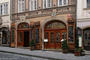 auf dem Silbernen Weg in der Nerudova Straße (Neruda-Straße)