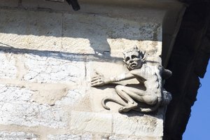 der Teufel an der Pont Valentré bei Cahors