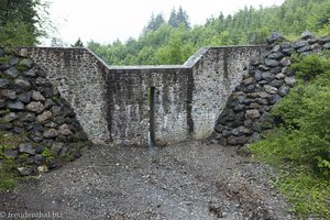 Bauwerke zum bändigen des Wildbachs beim Eybachtobel