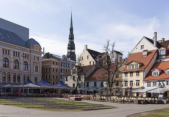 Auf dem Livenplatz von Riga