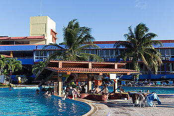 Poolbar bei der Club Atlantico Standard Section
