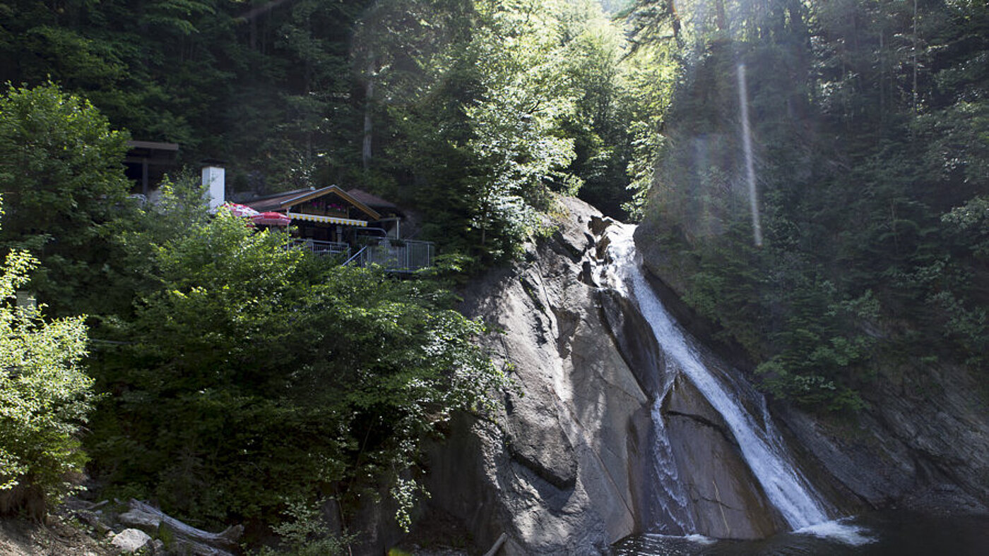 Beim Kiosk der Starzlachklamm im Allgäu