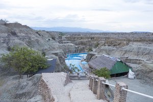 beim Piscina Mineral mitten in der Tatacoa-Wüste