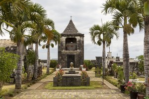 das Grab des französischen Lyrikers Charles Leconte de Lisle auf dem Cimetière Marin