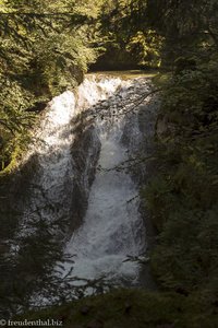 Wasserfall in der Eistobelschlucht von Riedholz