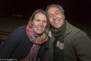 Anne und Lars im Wüstencamp Al Hashman in der Rub al-Khali im Oman