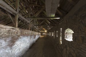 Wehrgang in der heiligen Trutzburg in Prejmer