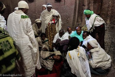 Sündenablage in der Welterlöserkirche - Bete Medhane Alem