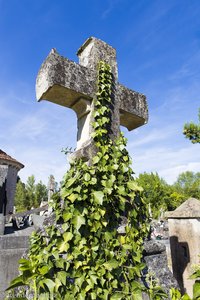Friedhof bei der Notre Dame de Velles