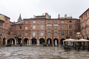 der Place Nationale in Montauban