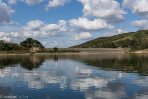 Staumauer vom Embalse Hanabanilla