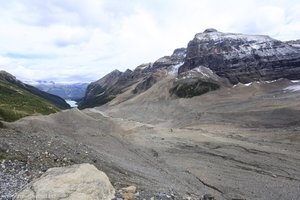 Blick über die Grundmoräne der Gletscher am Plain of Six Glaciers