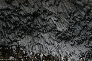 Basalt-Stifte in der Gole dell’Alcantara