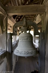 Glocke mit deutscher Inschrift bei Wurmloch - Valea Viilor