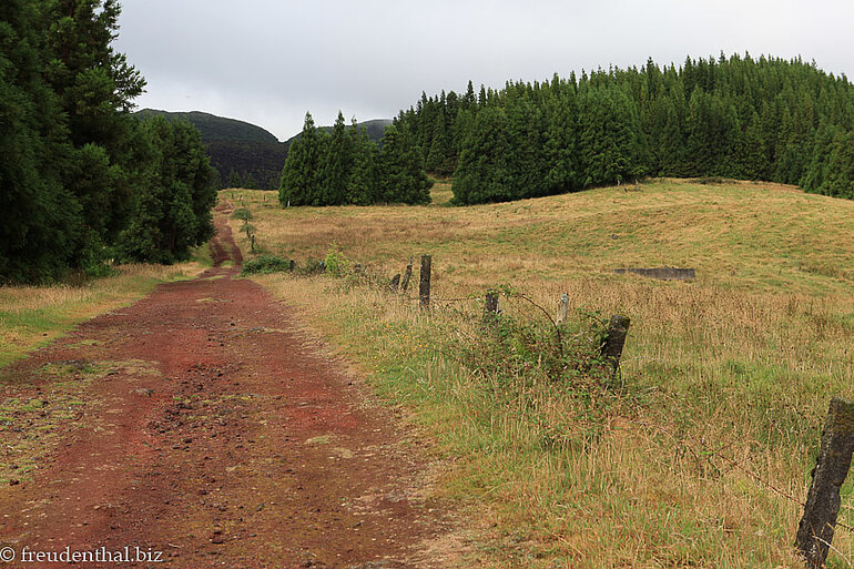 Wanderweg zu den Mistérios dos Negros Wanderweg von der Gruta do Natal zu den Mistérios dos Negros