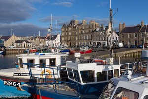 Im Hafen vor dem Kirkwall Hotel