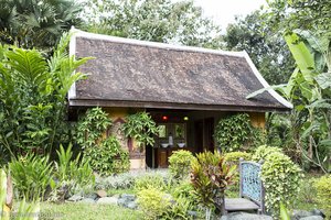 Badehaus im Elephant Village Resort in Laos