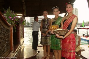 Dinner Cruise in Bangkok - Begrüßung an Bord