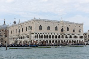 Ein Glanzwerk der venezianischen Baukunst - der Dogenpalast
