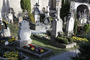 Gräber auf dem Petersfriedhof Salzburg