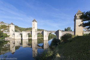 Blick auf die Pont Valentré in Cahors