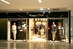 Massimo Dutti-Shop beim Aéroport international de Mohammed V