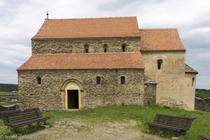 Die gedrungene Kirche auf dem Michelsberg, Cisnadioara.