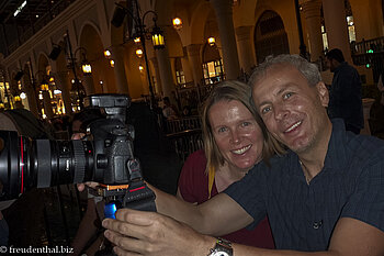 Anne und Lars bei den Wasserspielen in Dubai