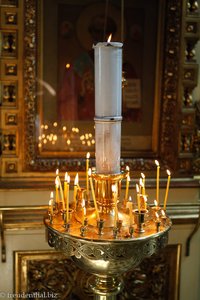 Kerzen in der Alexander-Newski-Kathedrale 