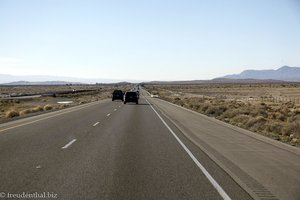 Fahrt durch die Mojave-Wüste
