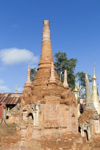 Pagode, gestiftet von den Reiseleitern bei Indein