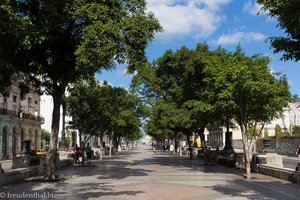 auf dem Paseo del Prado in Havanna